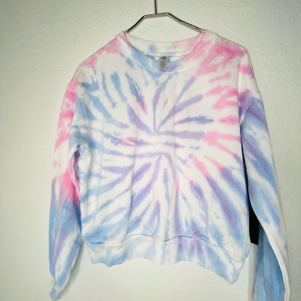 Soft 90 degree tie-dye long sleeve sweatshirt